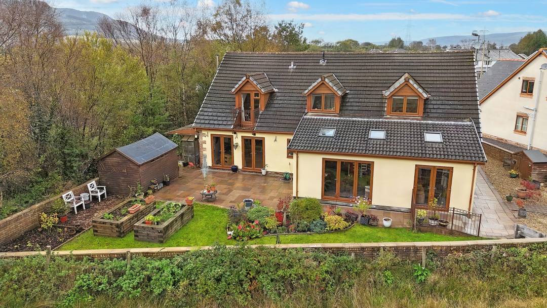 Pen-Y-Banc, Rhigos, Aberdare,  Rhondda Cynon Taff CF44 9YT
