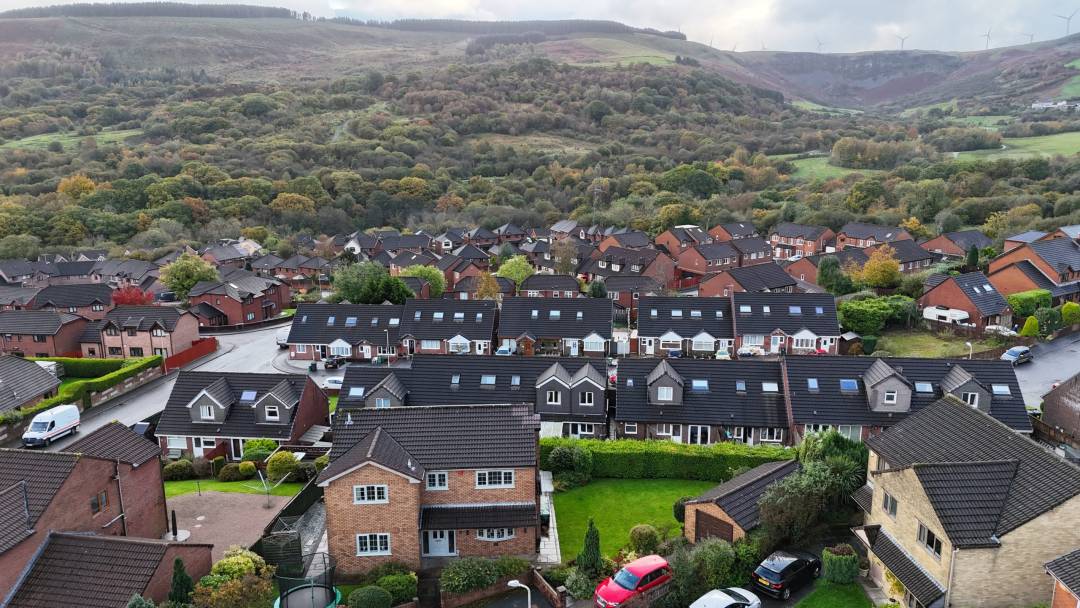 Pen Y Fro, Cwmdare, Aberdare,  Rhondda Cynon Taff CF44 8PT