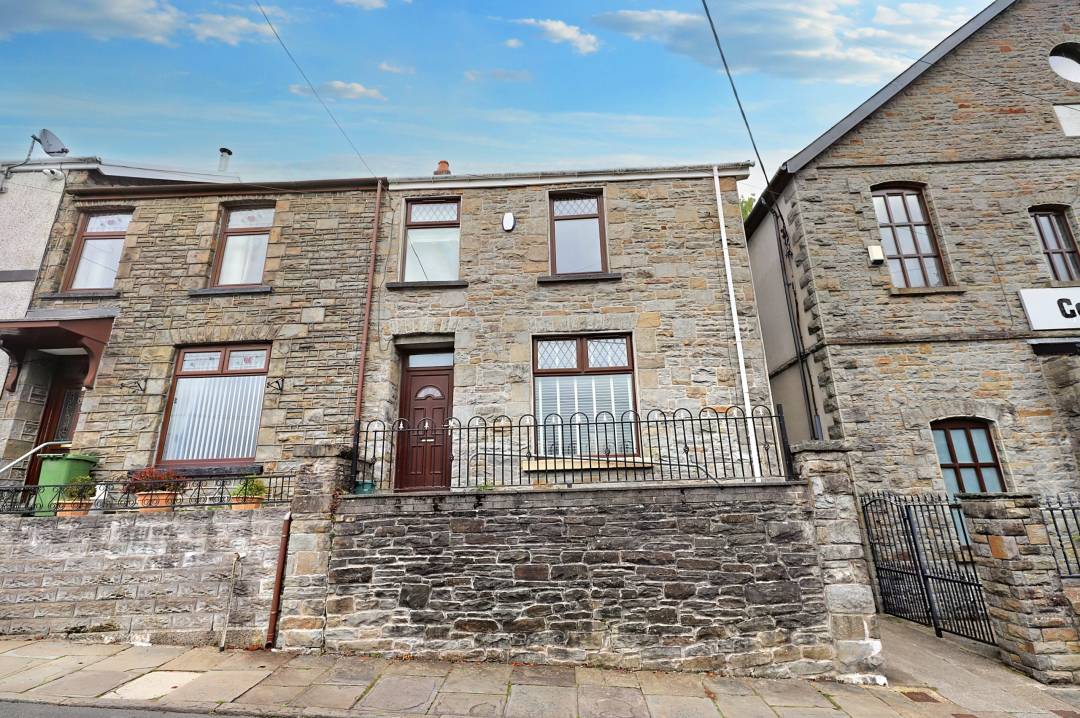 Sion Terrace, Cwmbach, Aberdare,   CF44 0AS