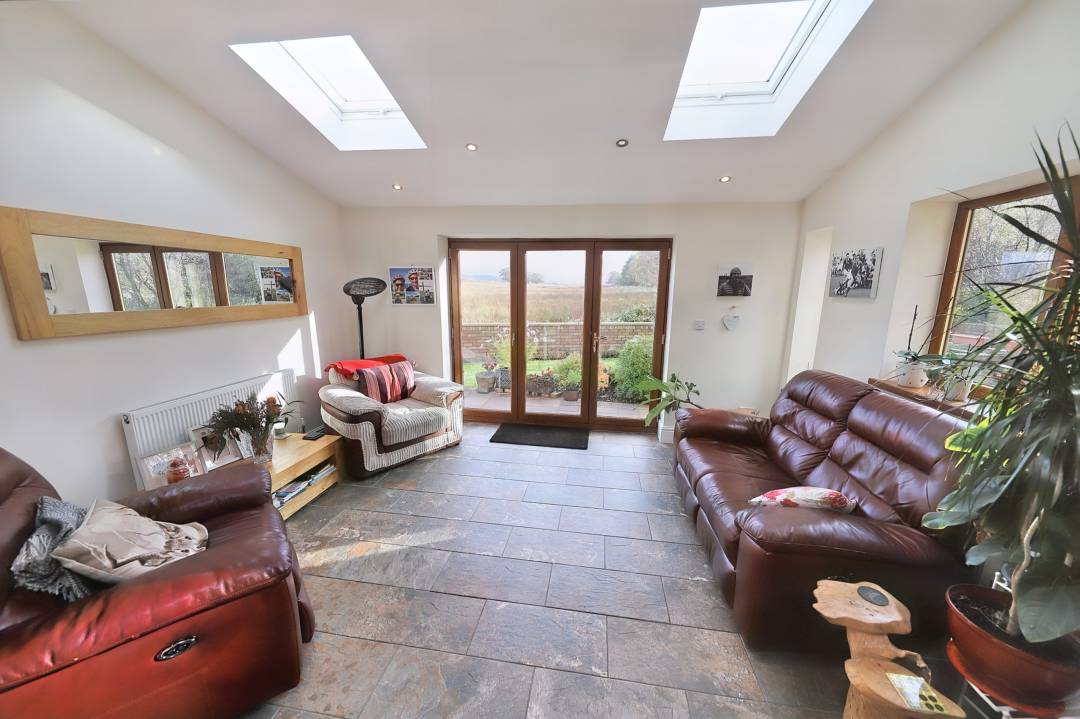Pen-Y-Banc, Rhigos, Aberdare,  Rhondda Cynon Taff CF44 9YT
