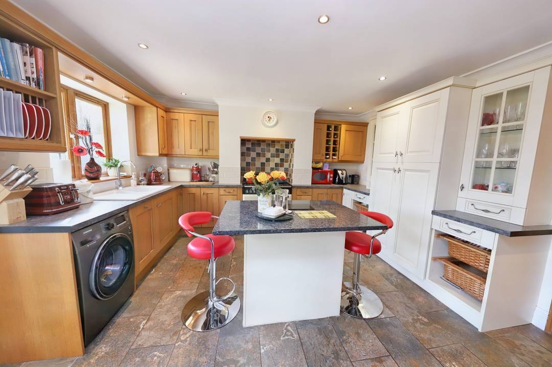 Pen-Y-Banc, Rhigos, Aberdare,  Rhondda Cynon Taff CF44 9YT