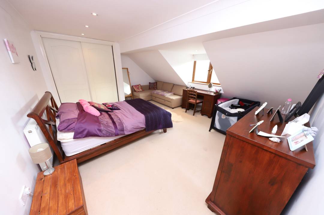 Pen-Y-Banc, Rhigos, Aberdare,  Rhondda Cynon Taff CF44 9YT