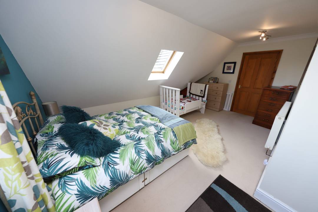 Pen-Y-Banc, Rhigos, Aberdare,  Rhondda Cynon Taff CF44 9YT