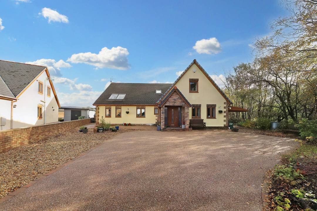 Pen-Y-Banc, Rhigos, Aberdare,  Rhondda Cynon Taff CF44 9YT