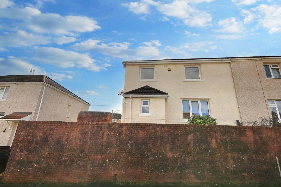 Trenant, Hirwaun, Aberdare,  Rhondda Cynon Taff CF44 9LB