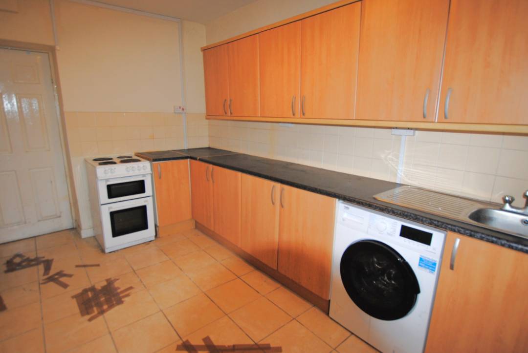 Sunnybank, Tirphil, New Tredegar,  Caerphilly NP24 6EP