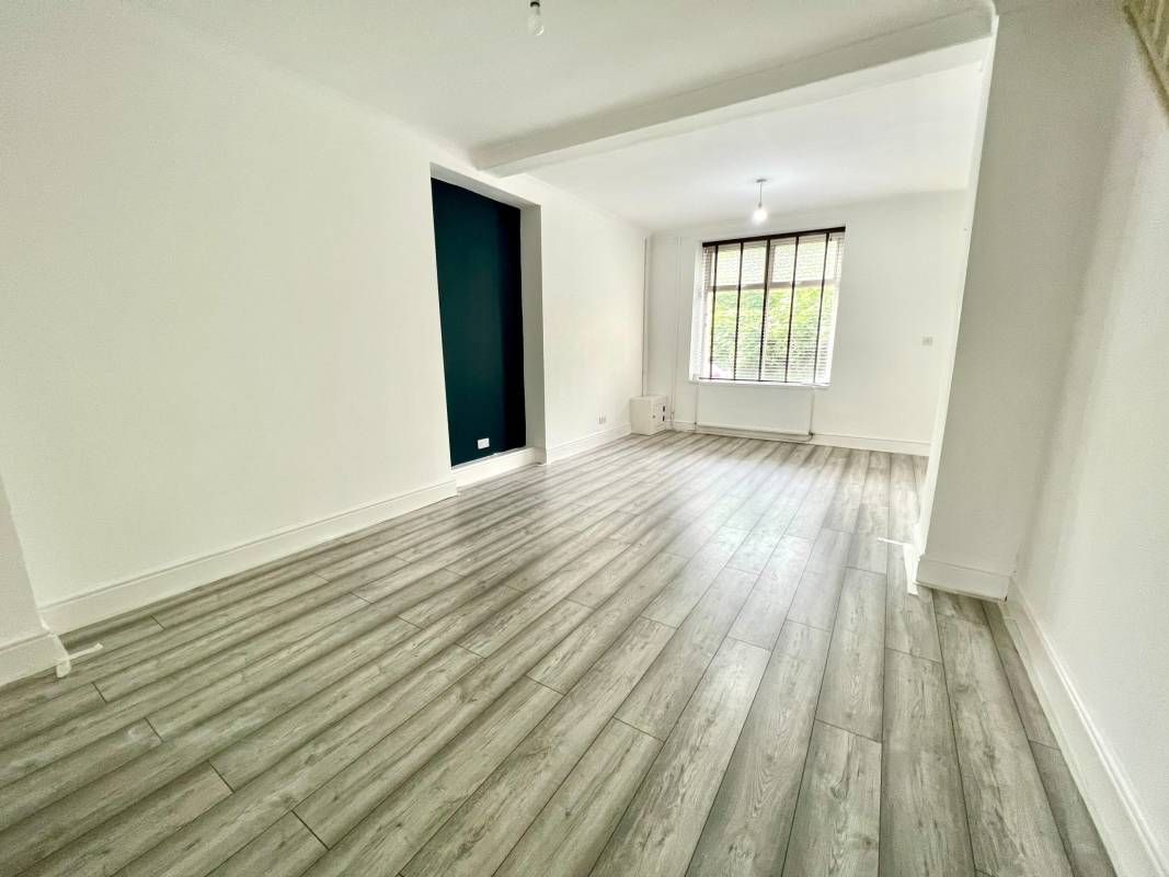 Walsh Street, Matthewstown, Abercynon,  Rhondda Cynon Taff CF45 4YS