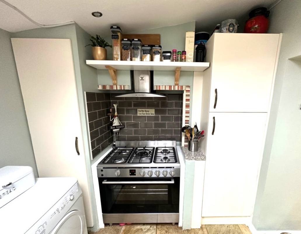 Railway Terrace, Cwmparc,  CF42 6LW