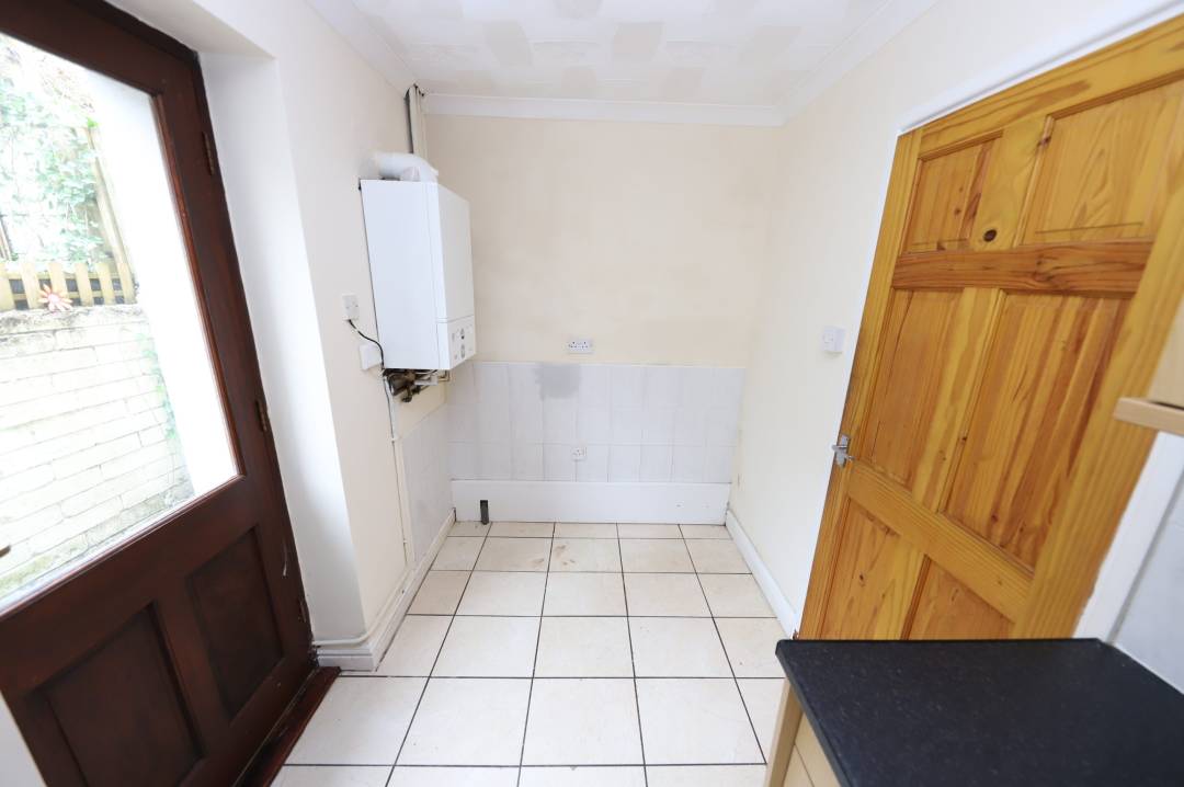 High Street, Treorchy, Rhondda Cynon Taff,   CF42 6NY