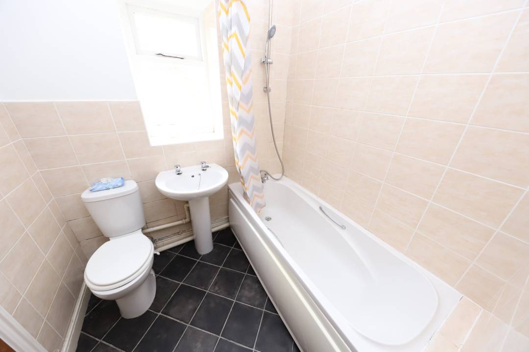 High Street, Treorchy, Rhondda Cynon Taff,   CF42 6NY
