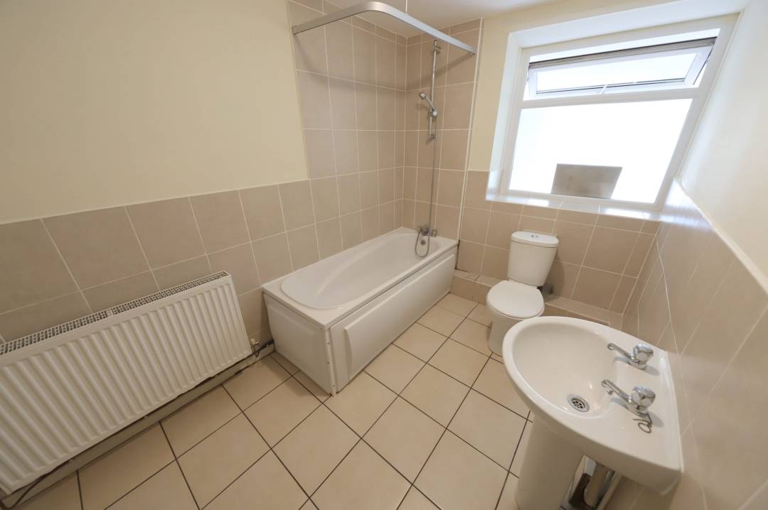 Woodland Street, Mountain Ash,  CF45 3RB