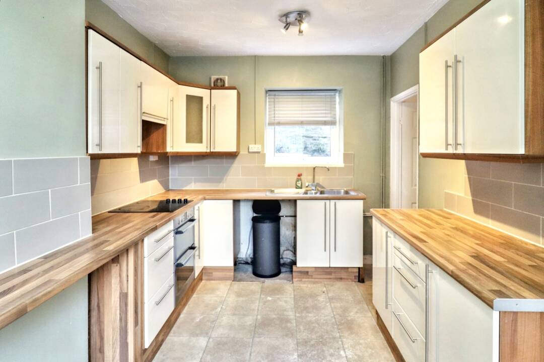 Queens Road, Elliots Town, New Tredegar,   NP24 6DY