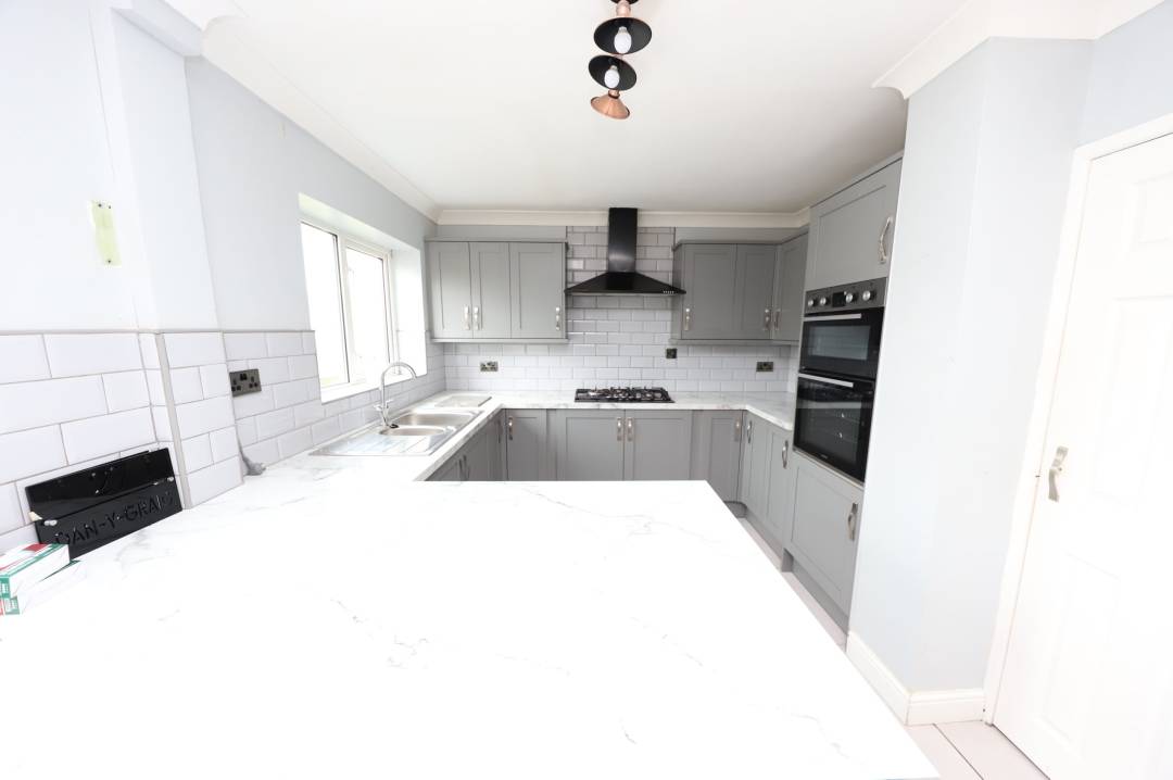 Dangraig, , Pontlottyn,   CF81 9RT