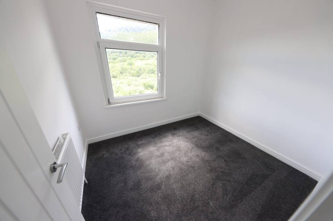 Brynmair Road, Godreaman, Aberdare,   CF44 6LR