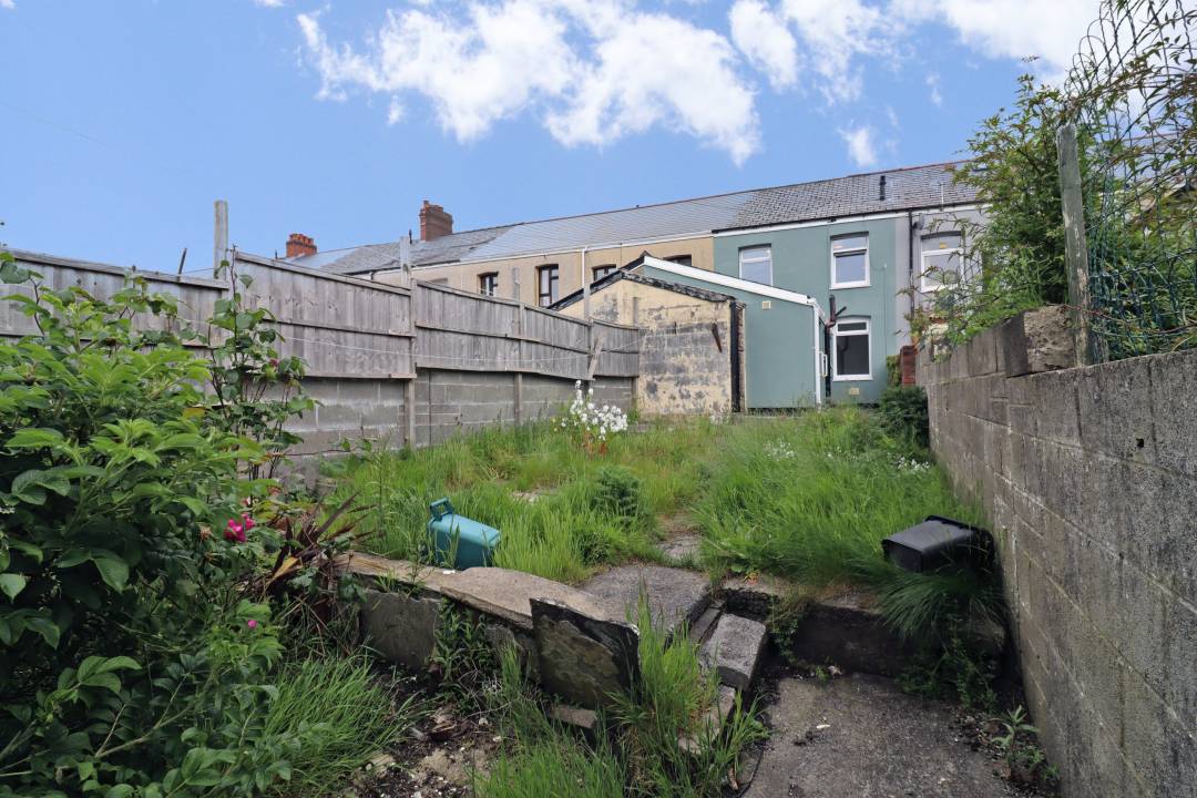 Jones Street, New Tredegar,  NP24 6BE
