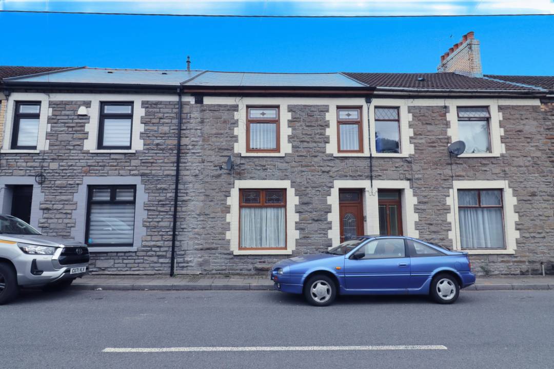 Commercial Street, Aberbargoed,  CF81 9FH.