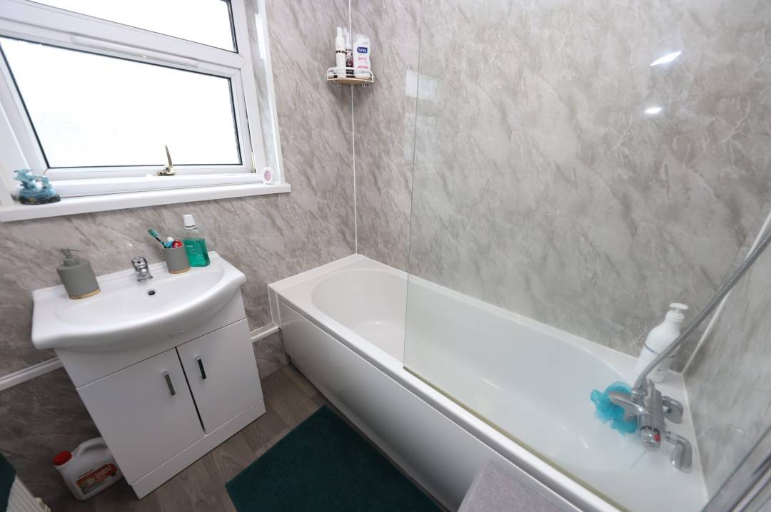 Dan Y Rhiw, Cwmaman, Aberdare,  Rhondda Cynon Taff CF44 6HU