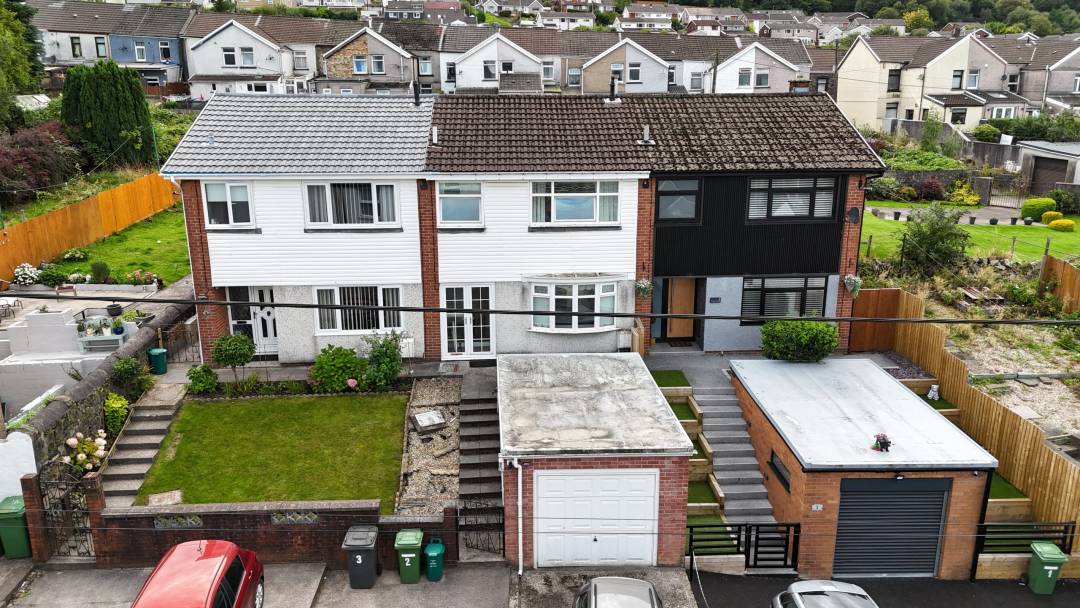 2 Regent Close, Aberaman, Aberdare,   CF44 6EU United Kingdom