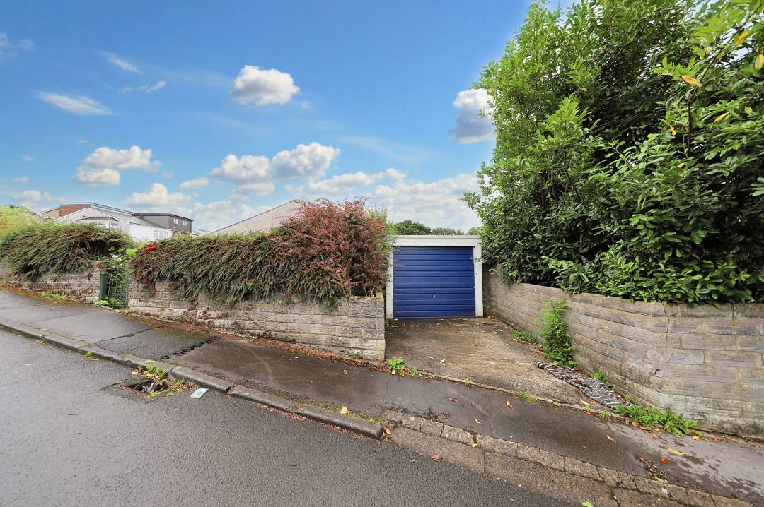 Ashford Close, Glyncoch, Pontypridd,  Rhondda Cynon Taff CF37 3AH