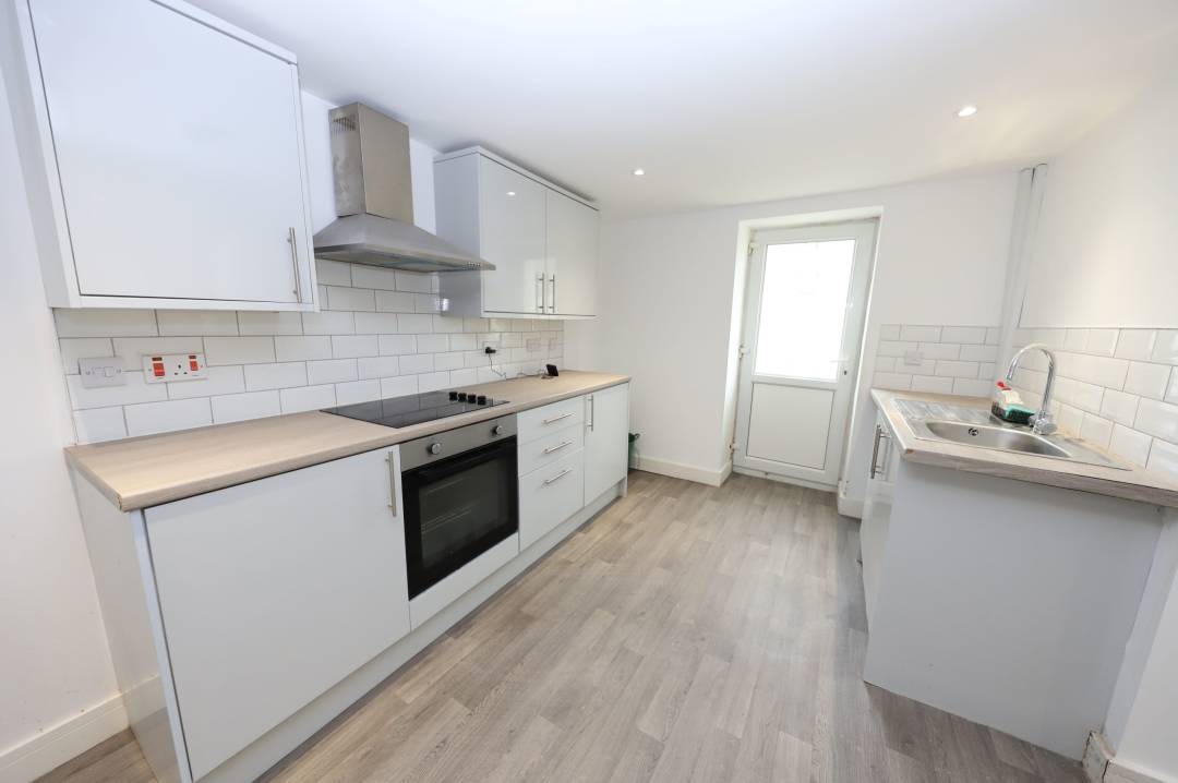 Maindy Road, Ton Pentre,  CF41 7EZ