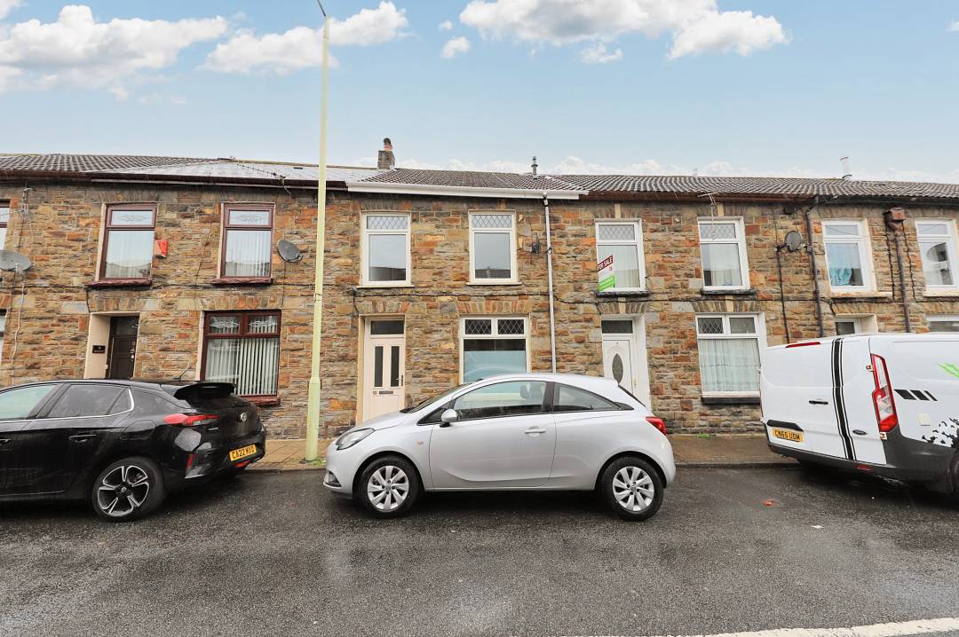 Maindy Road, Ton Pentre,  CF41 7EZ
