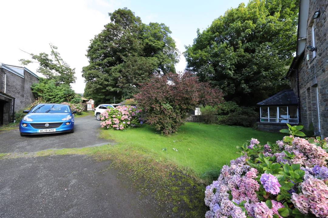 Tynewydd Cottage,, Mountain View,, Treherbert,,   CF42 5LU