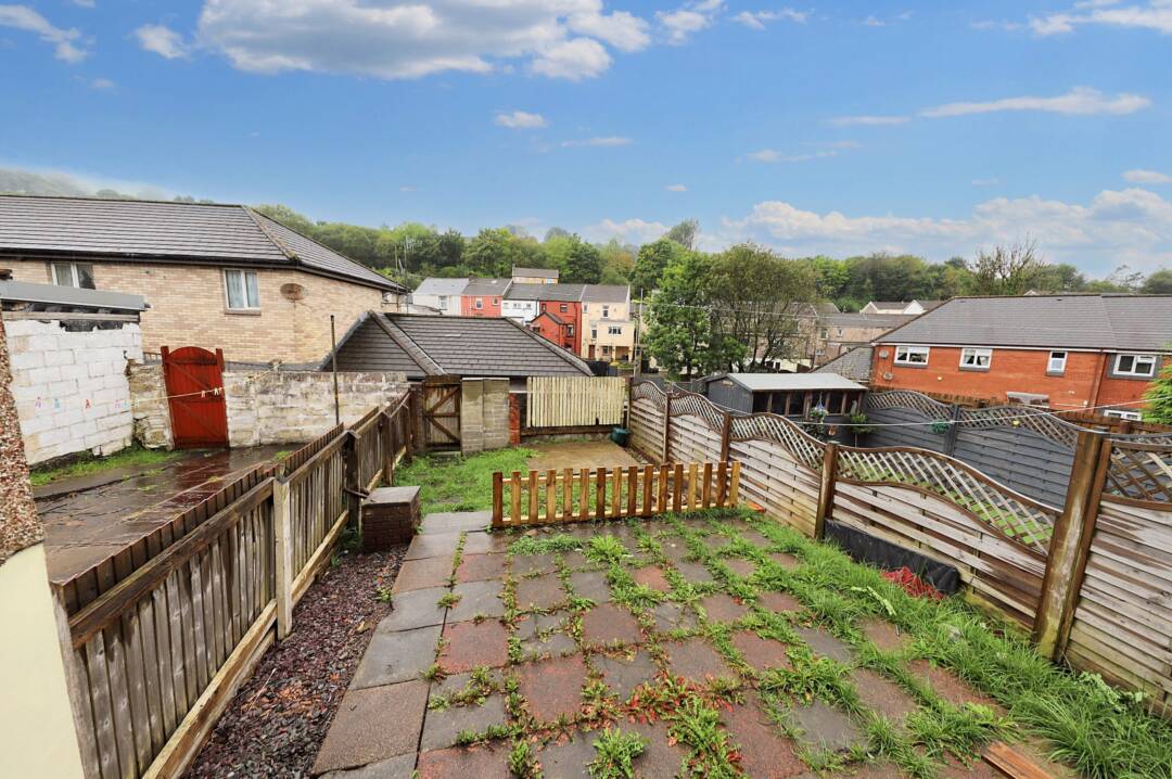 George Street, Tonypandy,  CF40 1QN