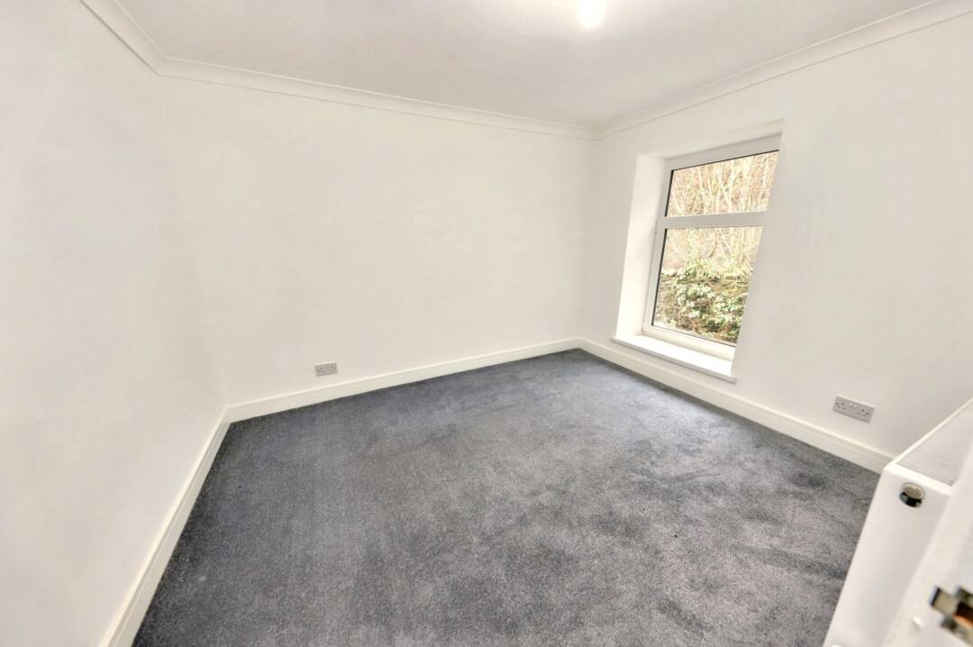 Llanwanno Road, , Mountain Ash,   CF45 3NE