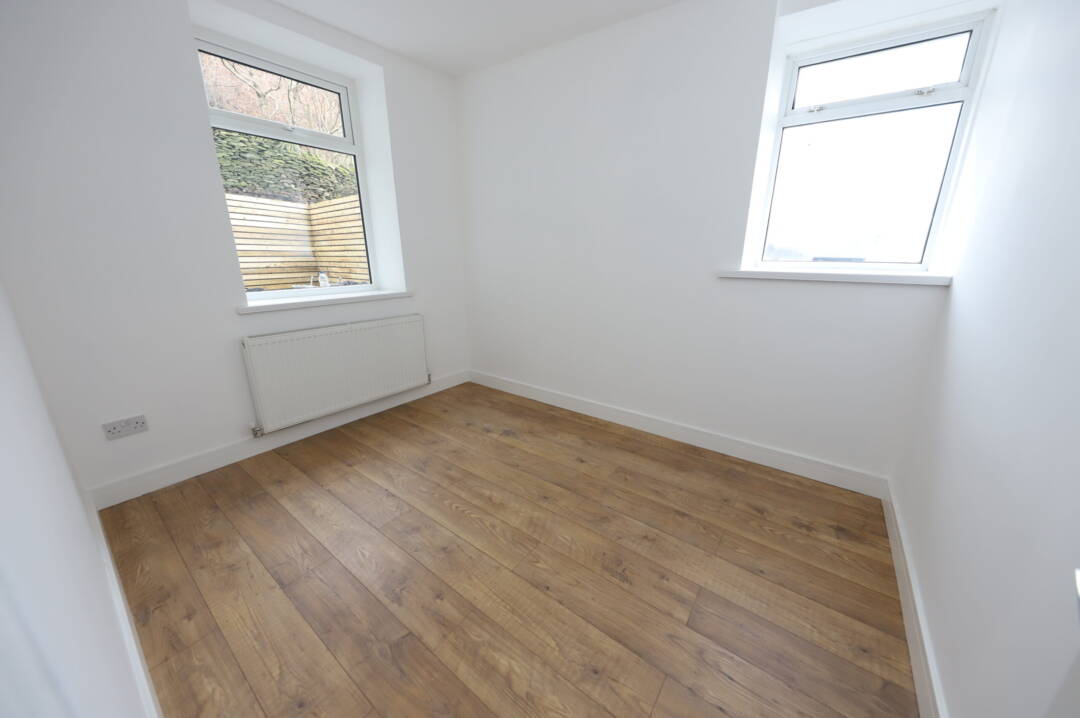 Llanwanno Road, , Mountain Ash,   CF45 3NE