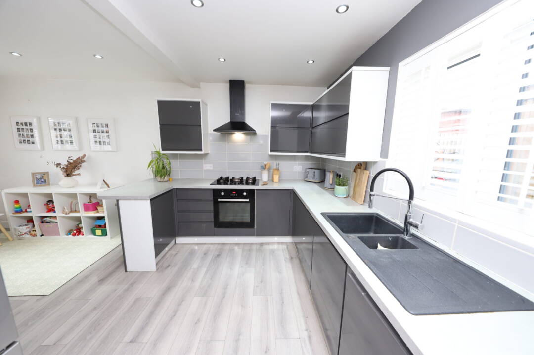 Coed-Y-Moeth, Aberbargoed, Caerphilly CF81 9DS