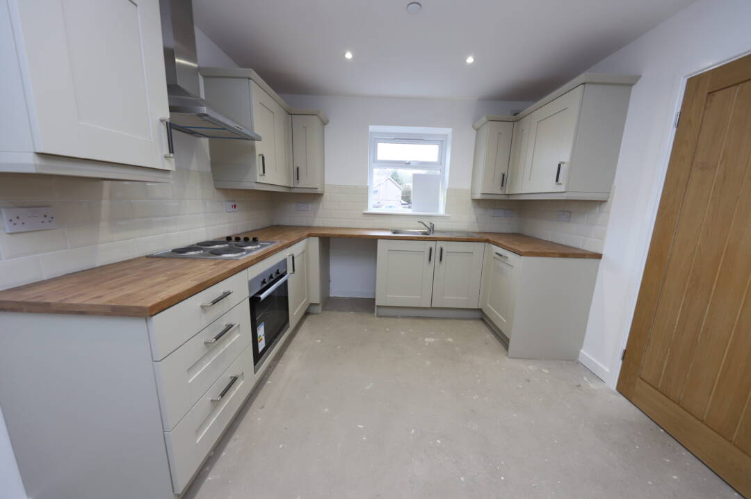 2 Rowan Tree Close, Cwmbach, Aberdare,   CF44 0LB