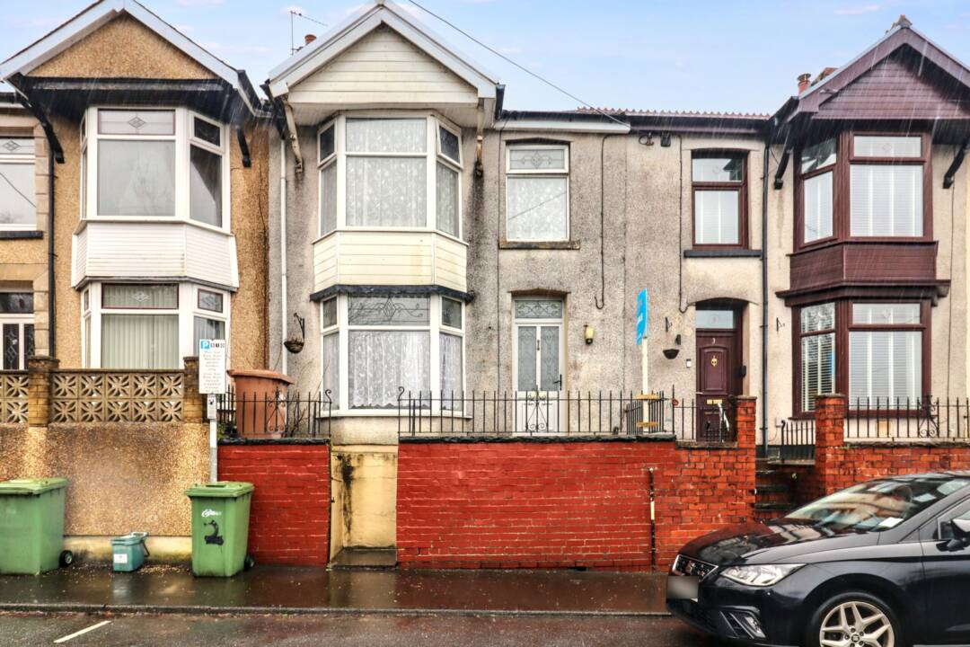 Beech Embankment, Ystrad Mynach, Hengoed,  Caerphilly CF82 7AJ