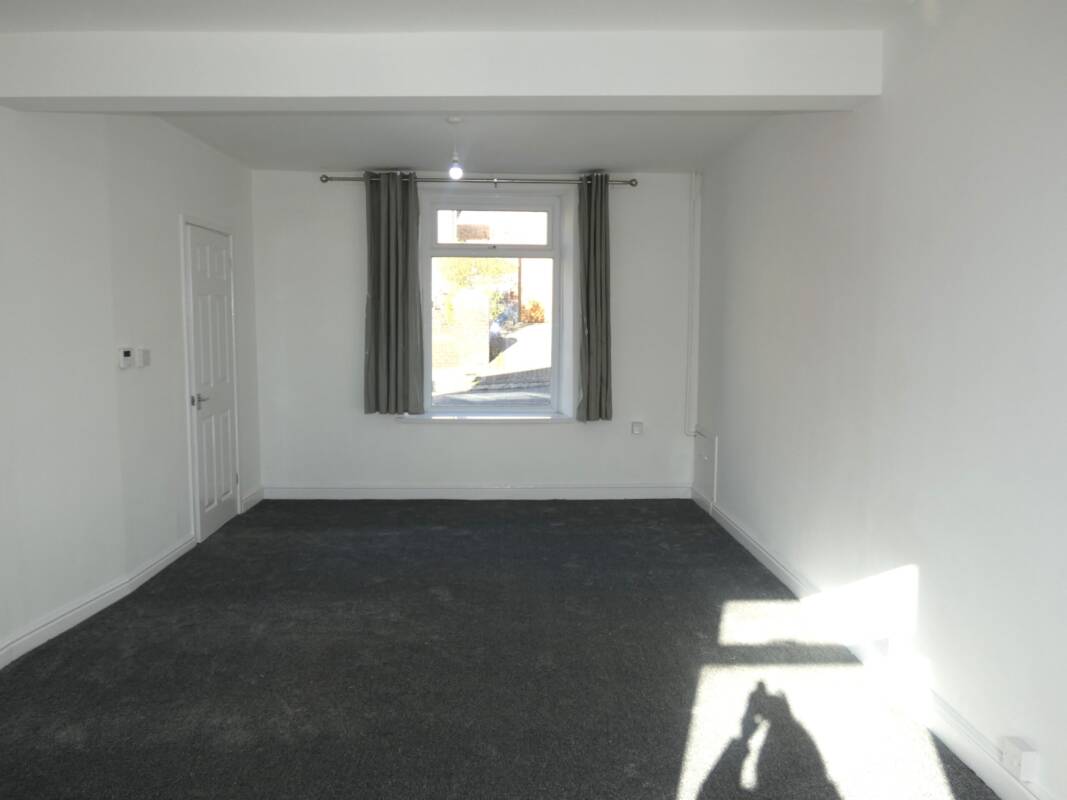 Chepstow Road, Cwmparc, Cwmparc,   CF42 6UU United Kingdom