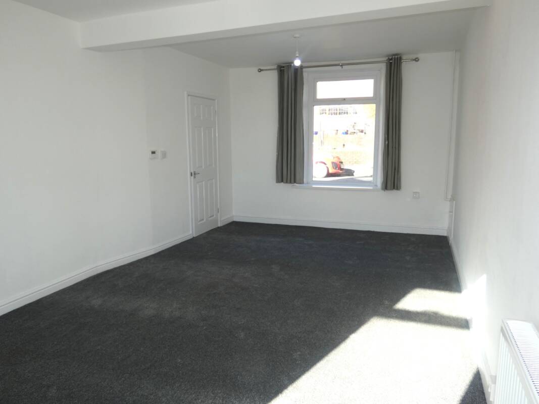 Chepstow Road, Cwmparc, Cwmparc,   CF42 6UU United Kingdom