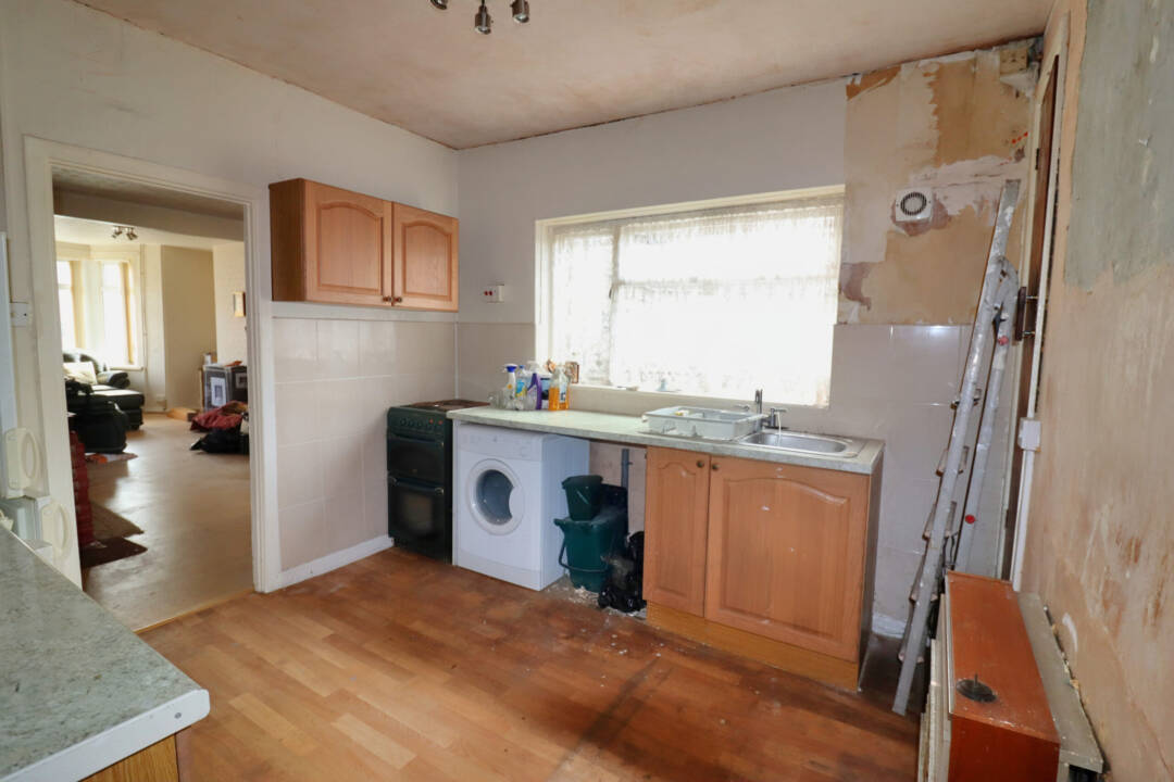 28 Ruth Street, Bargoed,  CF81 8PE