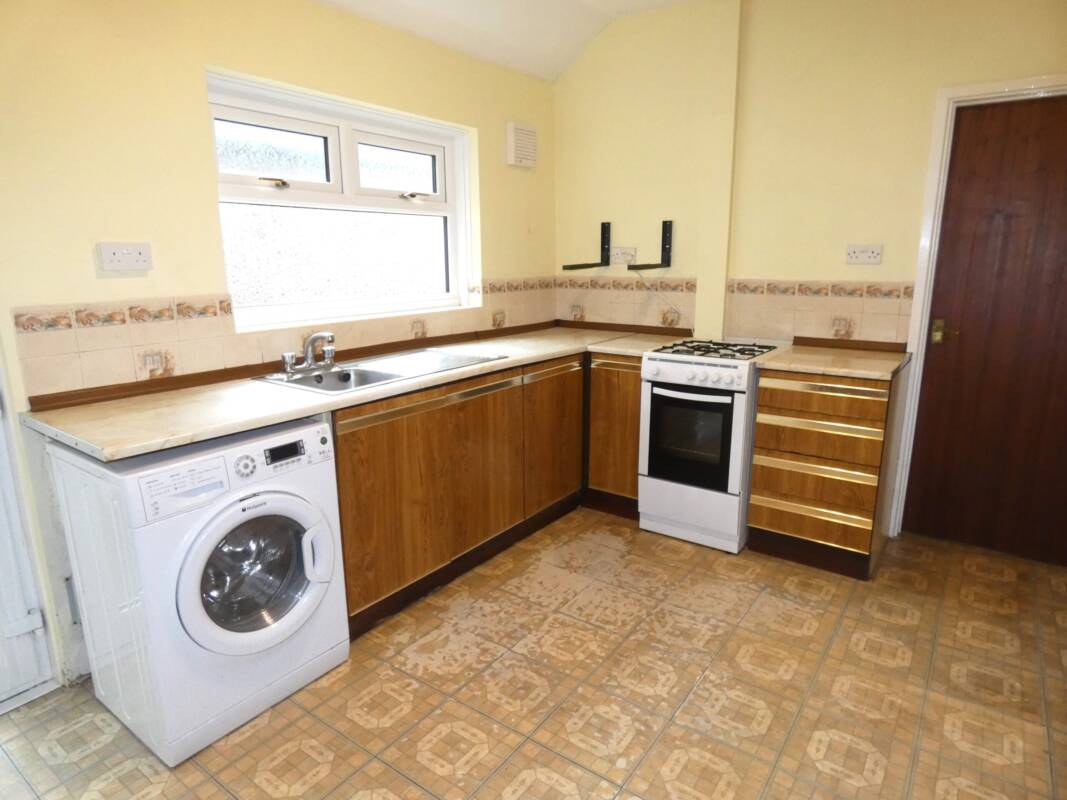 Rees Street, Gelli,  CF417NE