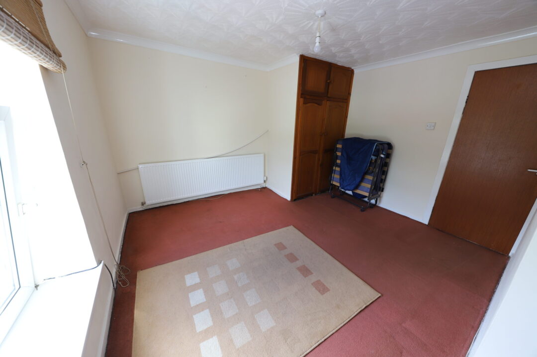 Glantaff Road, Troedyrhiw, Merthyr Tydfil,   CF48 4EH