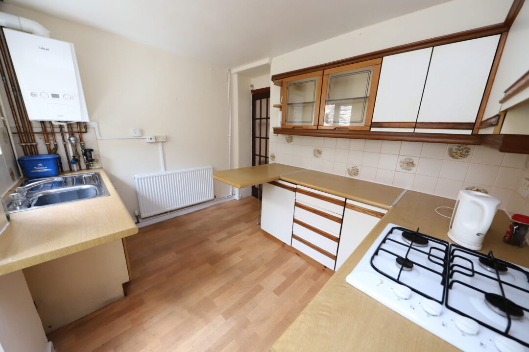 Glantaff Road, Troedyrhiw, Merthyr Tydfil,   CF48 4EH