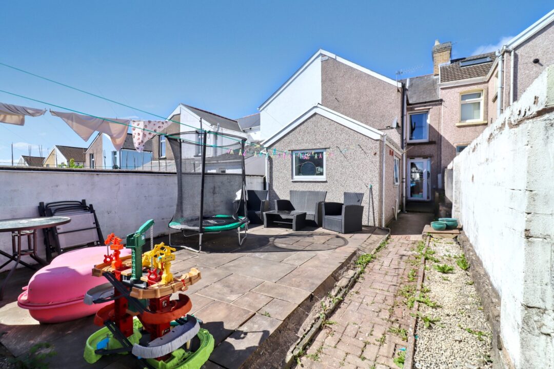 Ruth Street, Bargoed,  CF81 8PE