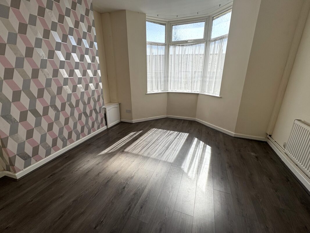 Chepstow Road, Cwmparc,  CF42 6UU United Kingdom