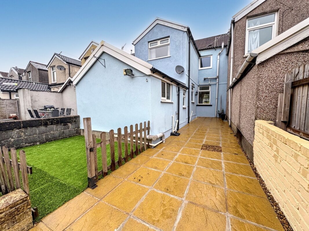 Ynyswen Road, Ynyswen,  CF42 6EE United Kingdom