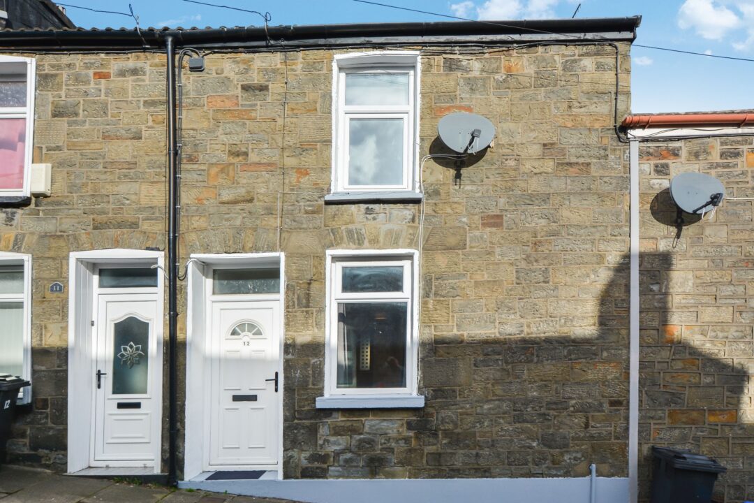 Troedyrhiw, Merthyr Tydfil,   CF48 4HE