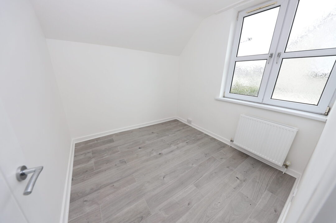 Markham Crescent, Oakdale, Blackwood NP12 0JY,   NP12 0JY