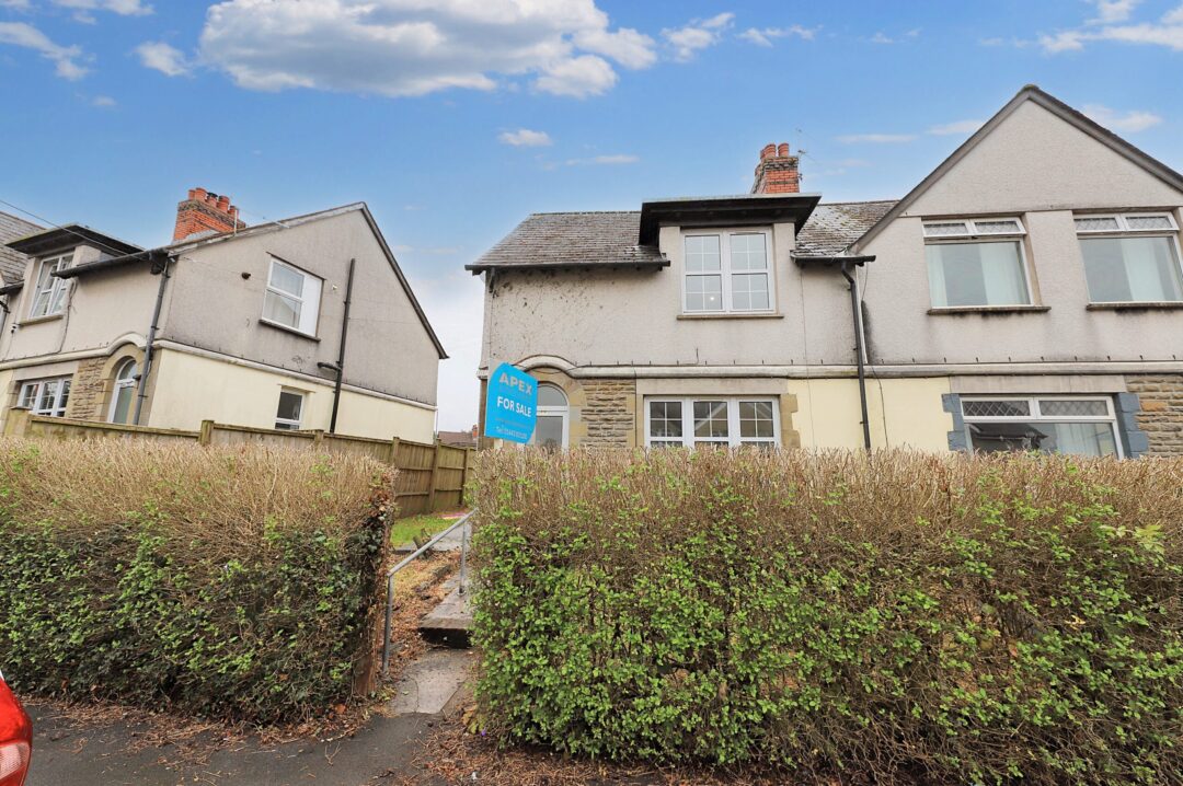 Markham Crescent, Oakdale, Blackwood NP12 0JY,   NP12 0JY