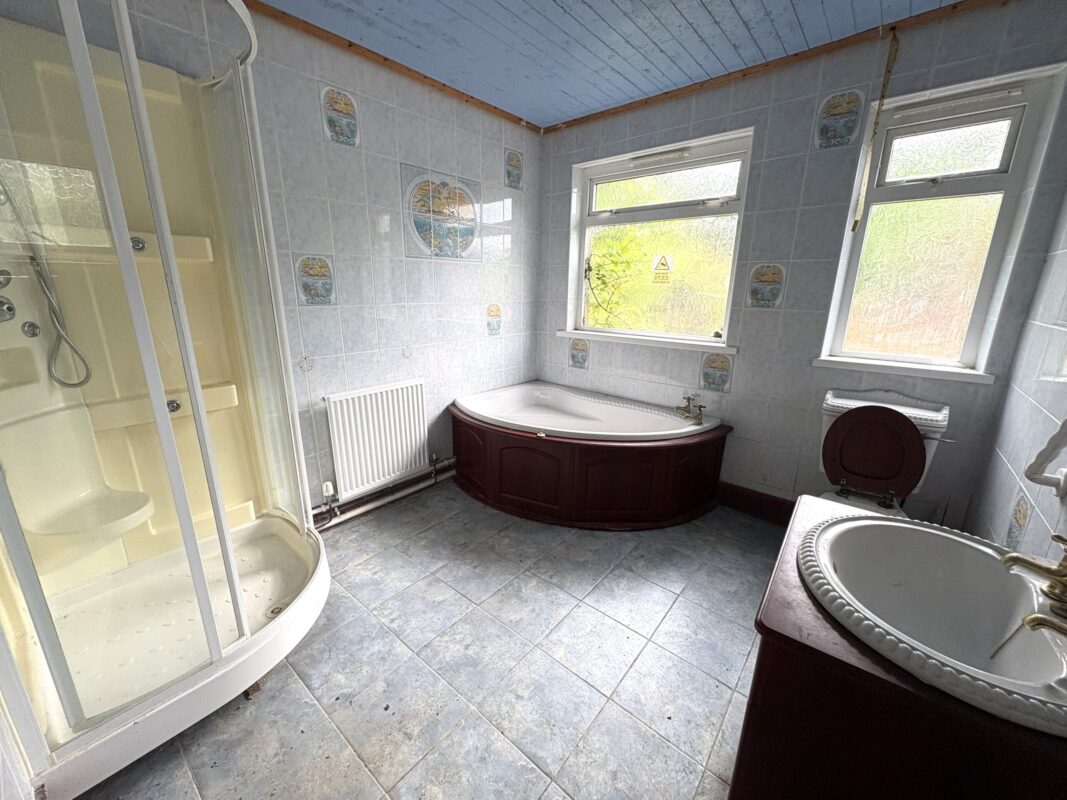 Sunnybank Terrace, Cwmparc,  CF42 6ND
