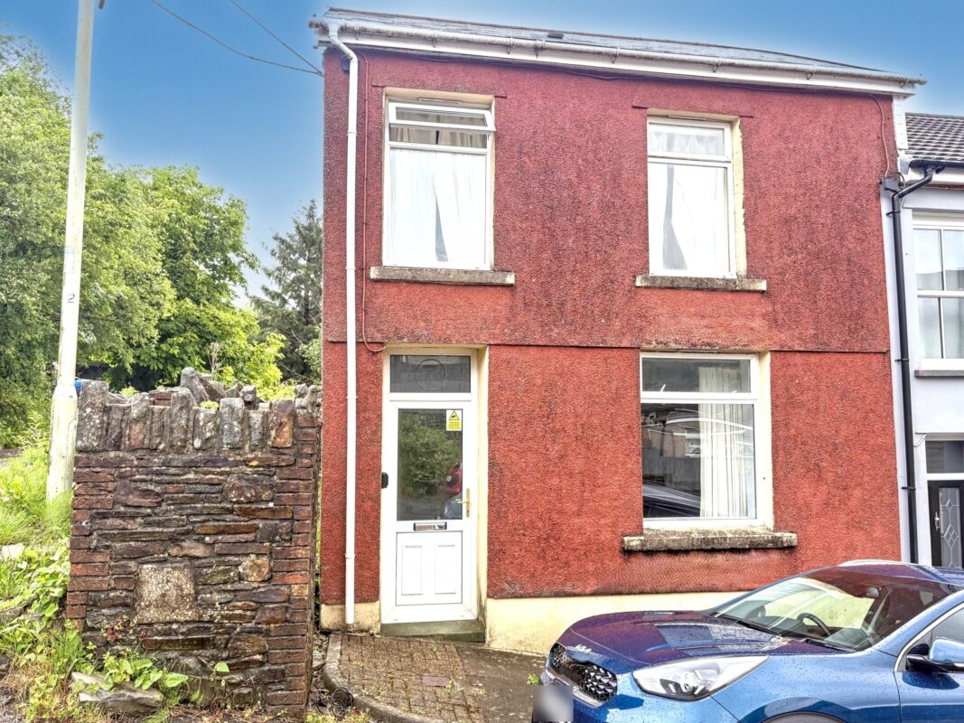Sunnybank Terrace, Cwmparc,  CF42 6ND