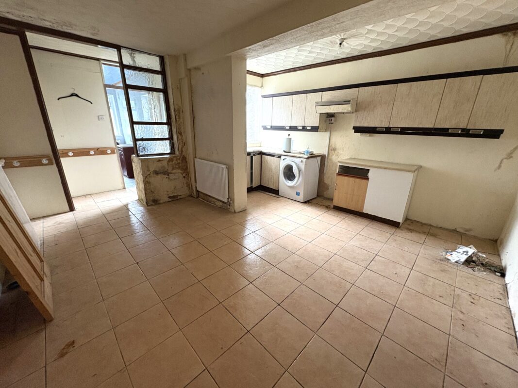 Sunnybank Terrace, Cwmparc,  CF42 6ND