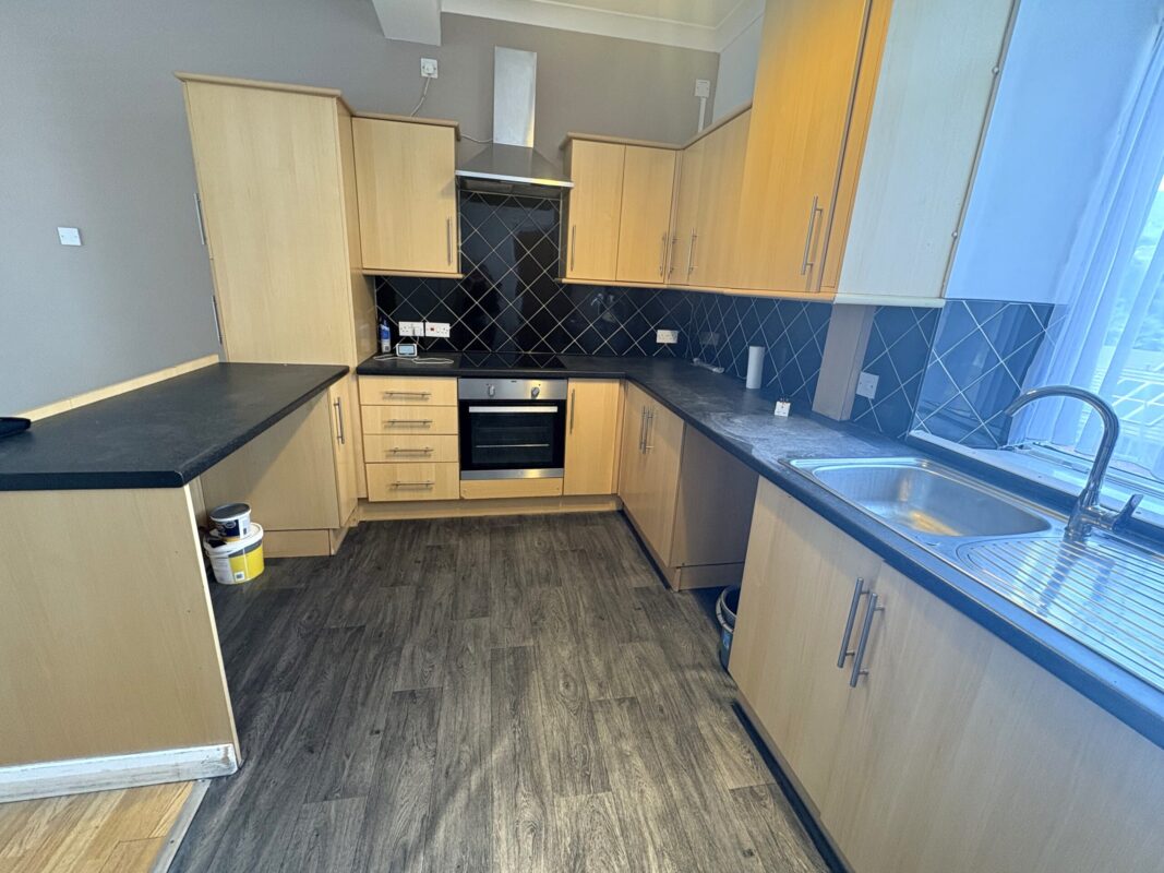 141 Miskin Road  Tonypandy,  CF402QL