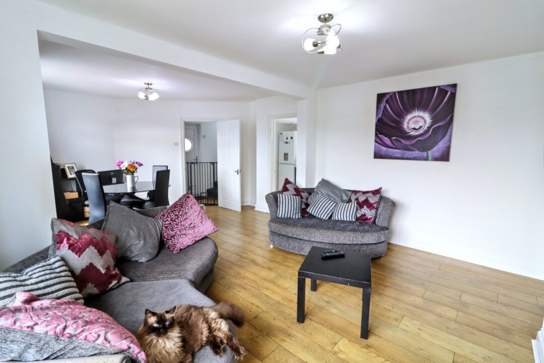 Brynglas, Hengoed,  CF82 7JQ