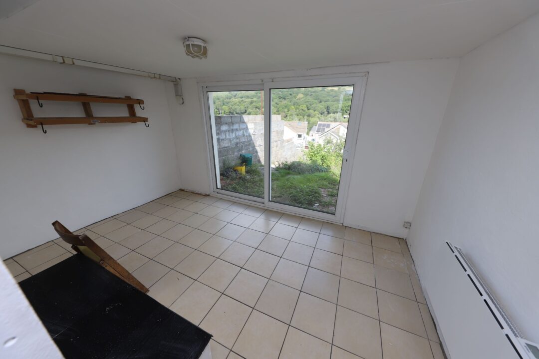 Woodland Street, Mountain Ash,  CF45 3RB